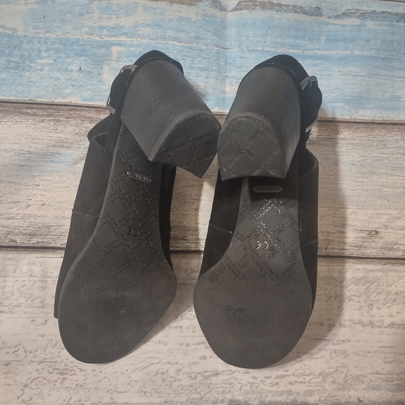 Vionic Black Blakely Peep Toe Wedge Bootie - Picture 8 of 8